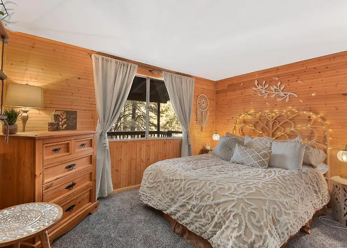 Villa Enchanted Forest Super Cozy On 2 Acres Sledding Hills Tree Swing Pool Table