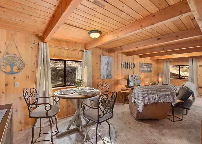 Enchanted Forest Super Cozy On 2 Acres Sledding Hills Tree Swing Pool Table * Mountainaire